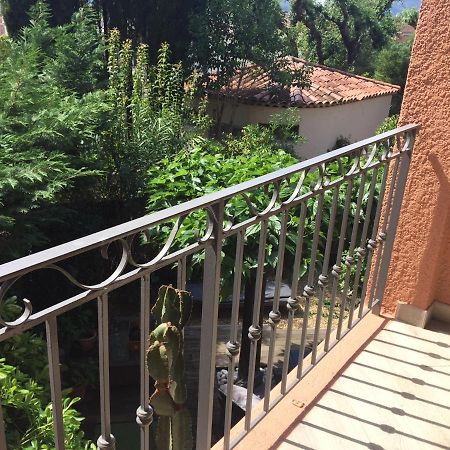 Belle résidence au centre de Saint Tropez avec piscine et garage Exterior foto