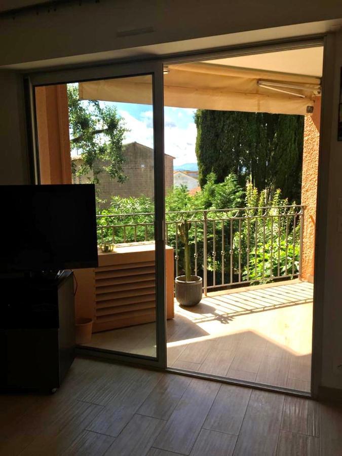 Belle résidence au centre de Saint Tropez avec piscine et garage Exterior foto