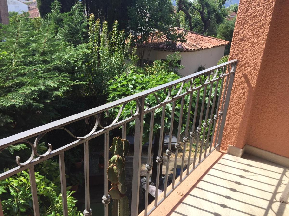 Belle résidence au centre de Saint Tropez avec piscine et garage Exterior foto